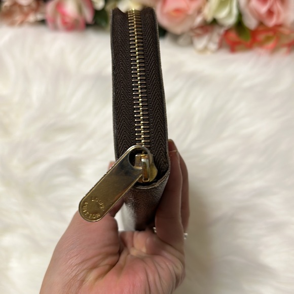 Louis Vuitton Damien Zippy Wallet - Picture 3 of 9